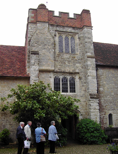 PICT0221 Ightham Mote Courtyard.JPG - Ightham Mote